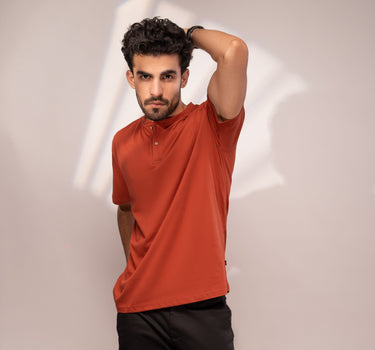 Basic Henley Tee (Rust)